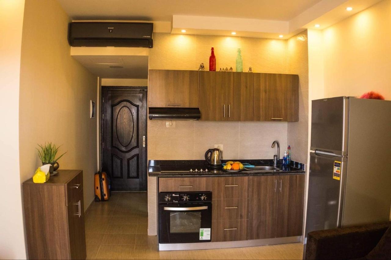Florenza Khamsin - Sea View / Free Wi-fi شقة